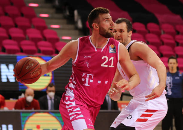 鹿的防线 鹿的防线