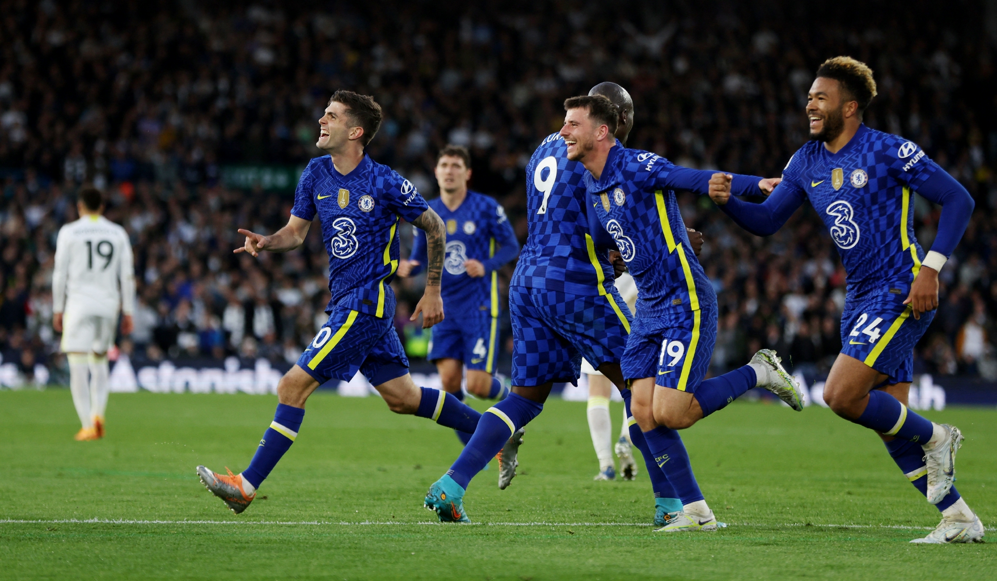 巧妙射门 巧妙射门